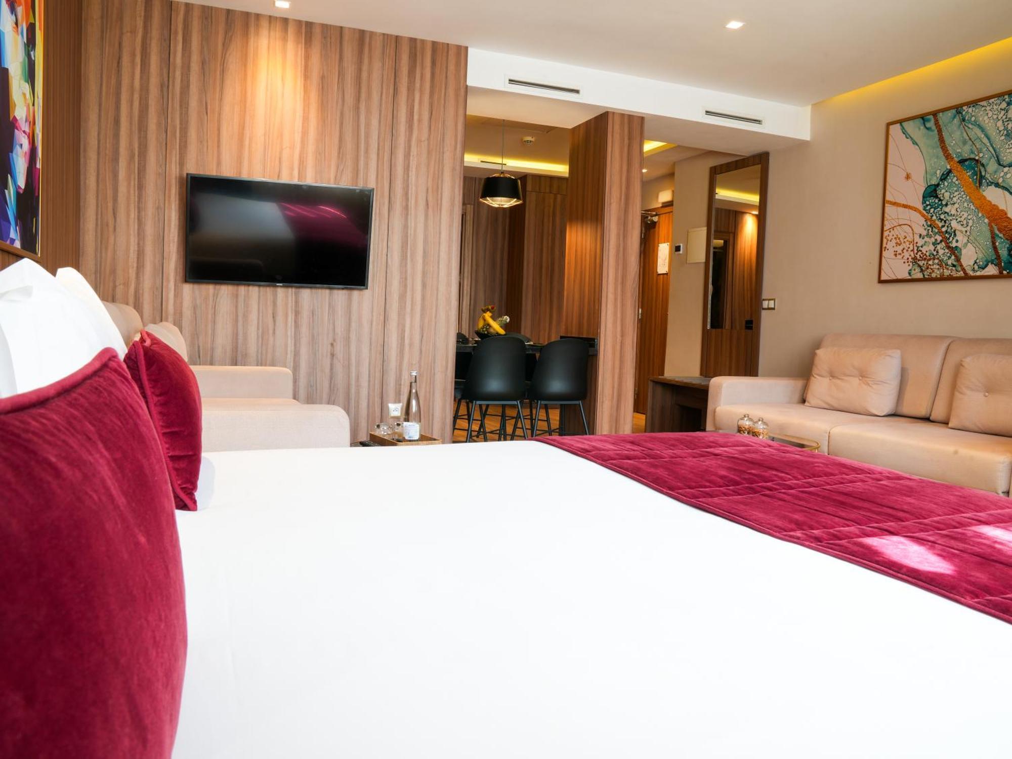 First Suites Hotel Рабат Экстерьер фото